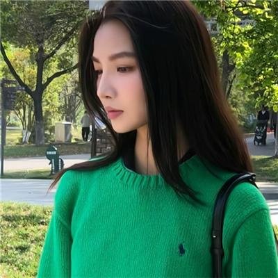 提剑映桃花